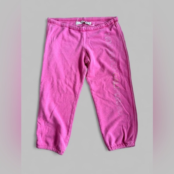 Hollister Pink Capri Sweatpants with Logo - Picture 1 of 5